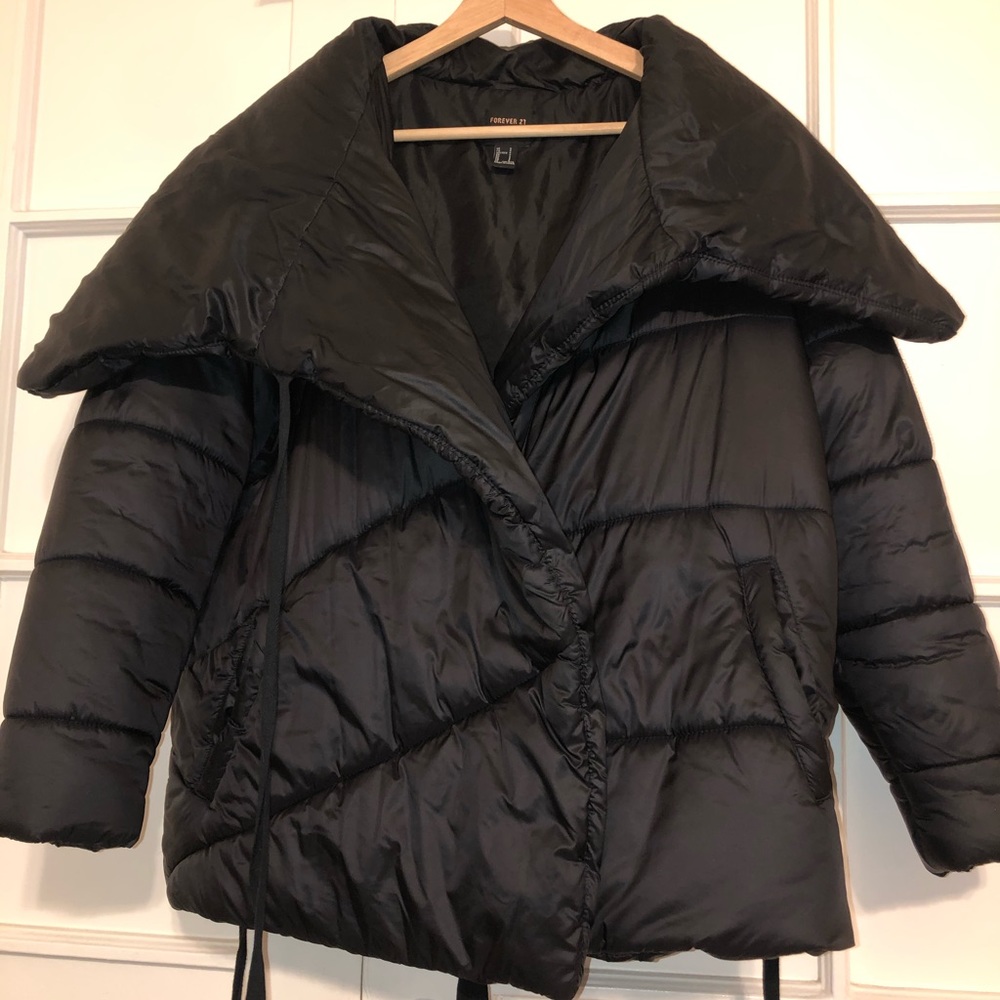 Super stylish Forever 21 Puffer Jacket